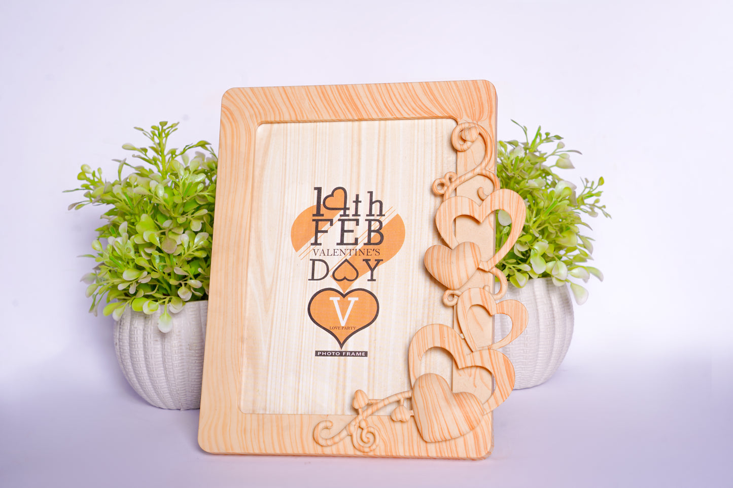 Valentine’s Day Wooden-Style Heart Photo Frame – Wall & Table Stand (Fiber Material)